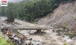 泥石流视频,惊心动魄！泥石流现场惊险瞬间全程记录